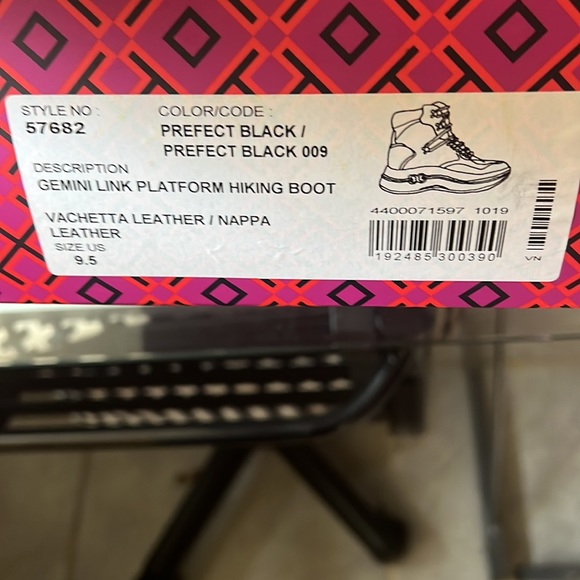 Tory Burch Gemini platform hiking boots NWB 9.5 - Picture 8 of 8